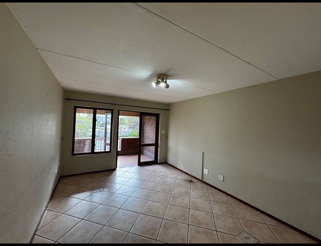 2 BEDROOM APARTMENT FOR SALE IN DOWERGLEN EXT 4